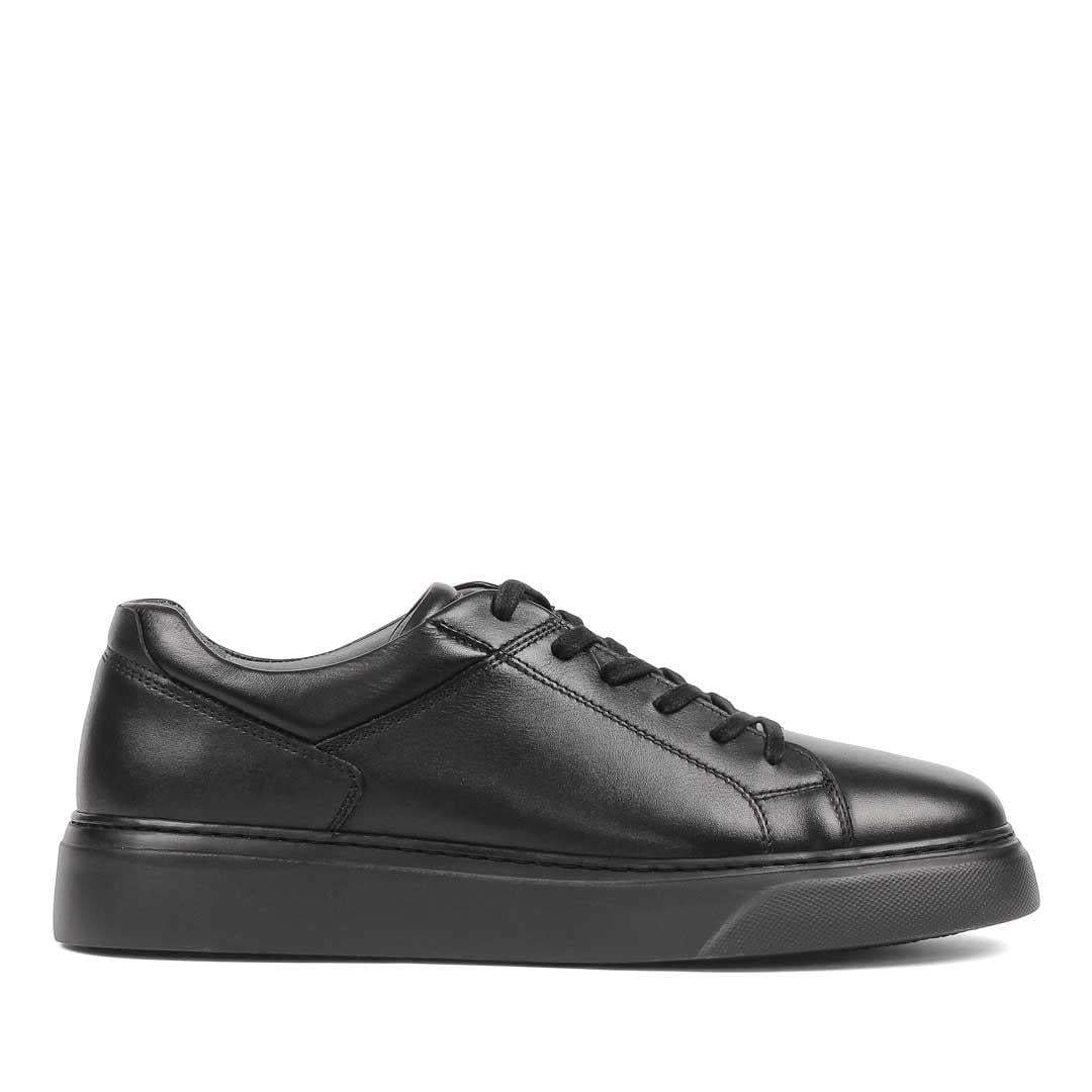 Celal Gültekin Erkek Siyah Bağcıklı Kalın Tabanlı Deri Sneaker