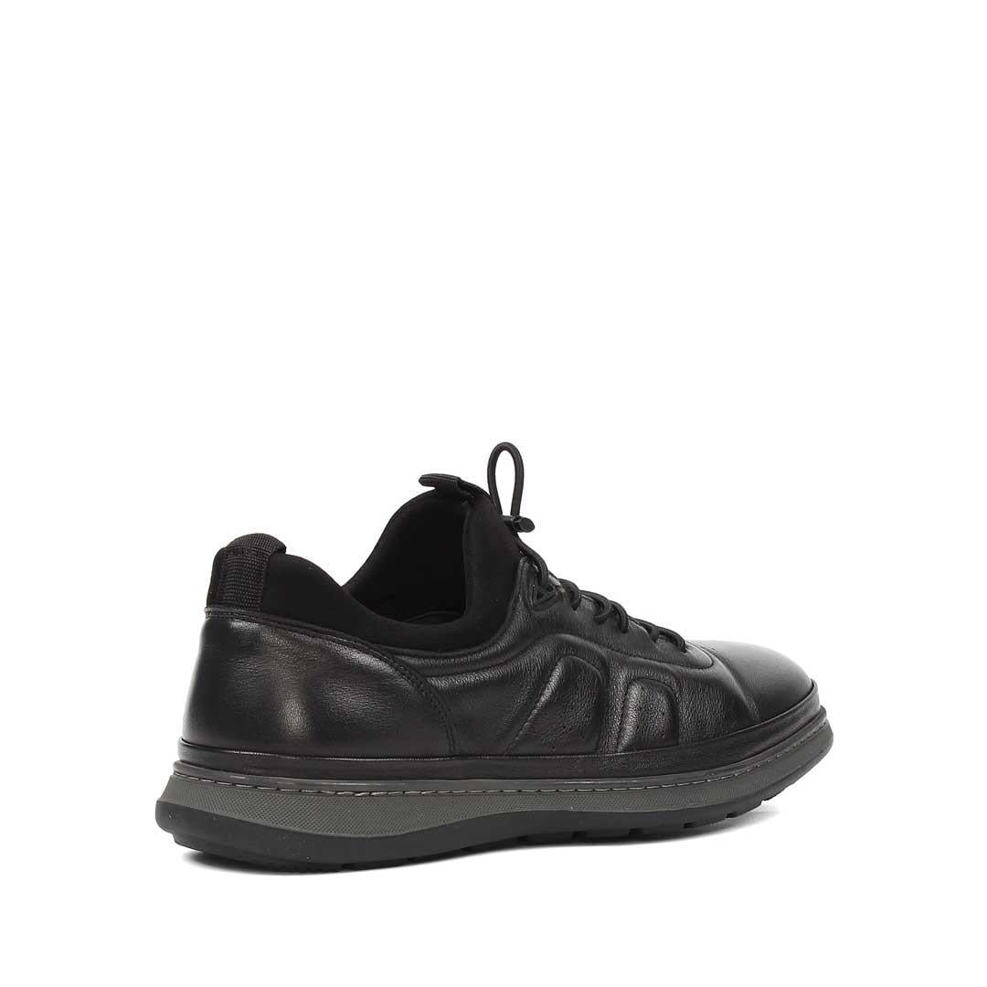 Celal Gültekin Erkek Siyah Bağcıklı Kalın Tabanlı Deri Sneaker