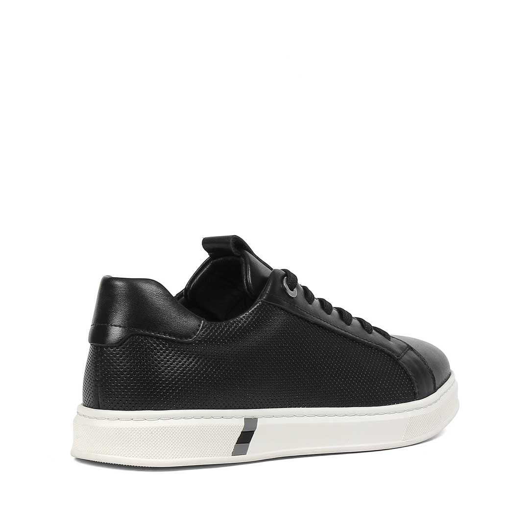 Celal Gültekin Erkek Siyah Bağcıklı Kalın Tabanlı Deri Sneaker