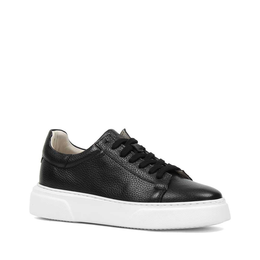 Celal Gültekin Erkek Siyah Bağcıklı Kalın Tabanlı Deri Sneaker