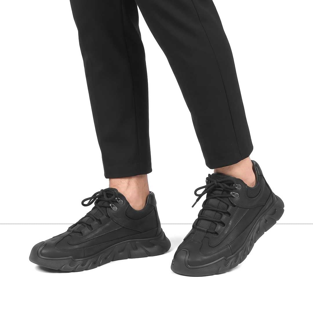 Celal Gültekin Erkek Siyah Kalın Tabanlı Nubuk Deri Sneaker