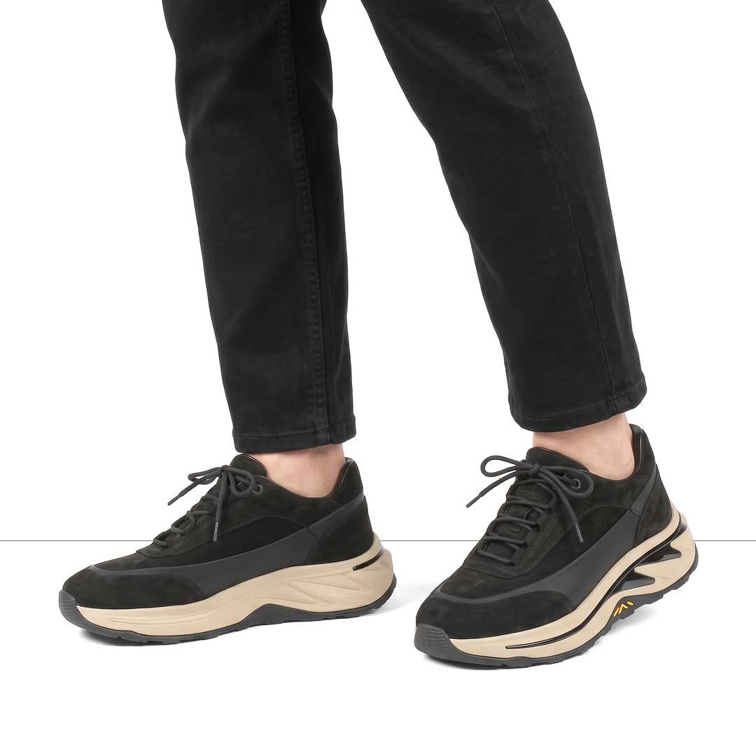 Celal Gültekin Erkek Siyah Kalın Tabanlı Nubuk Deri Sneaker