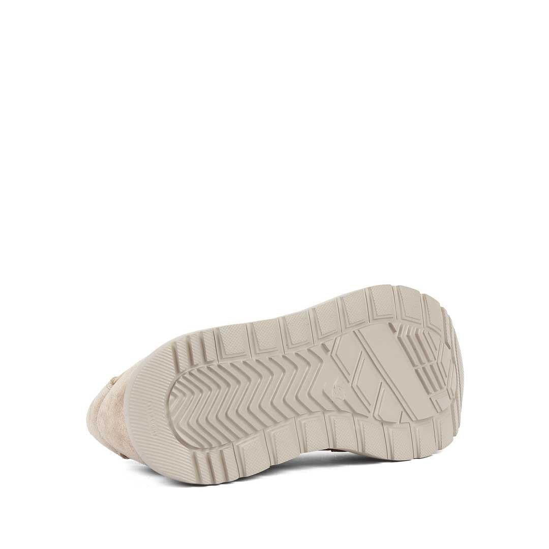Celal Gültekin Kadın Bej Bağcıklı Kalın Tabanlı Süet Deri Sneaker