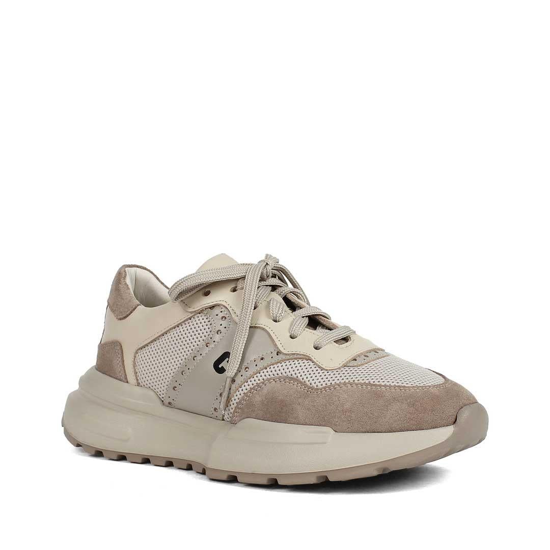 Celal Gültekin Kadın Bej Bağcıklı Kalın Tabanlı Süet Deri Sneaker