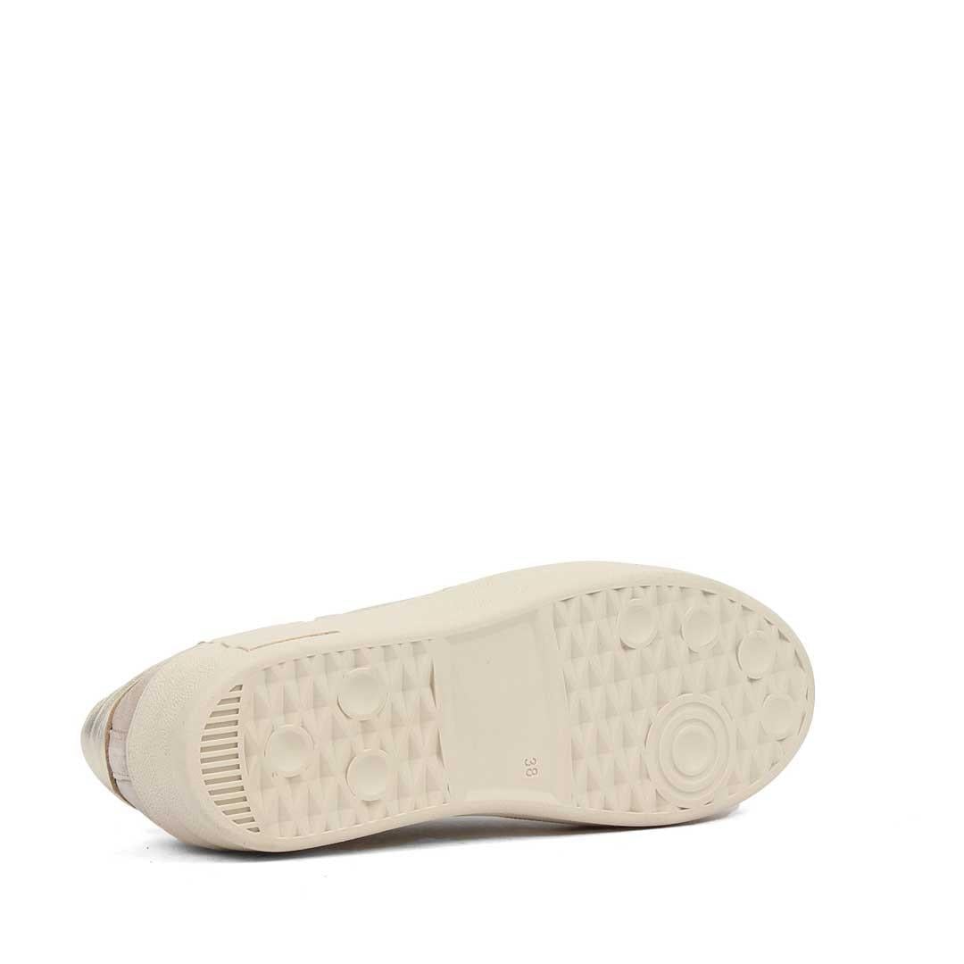 Celal Gültekin Kadın Bej Bağcıklı Kalın Tabanlı Süet Deri Sneaker