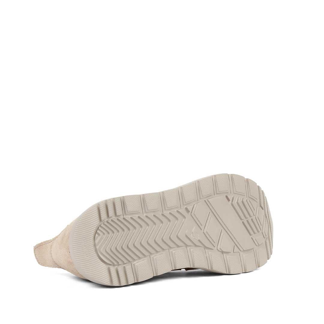 Celal Gültekin Kadın Bej Bağcıklı Kalın Tabanlı Süet Deri Sneaker