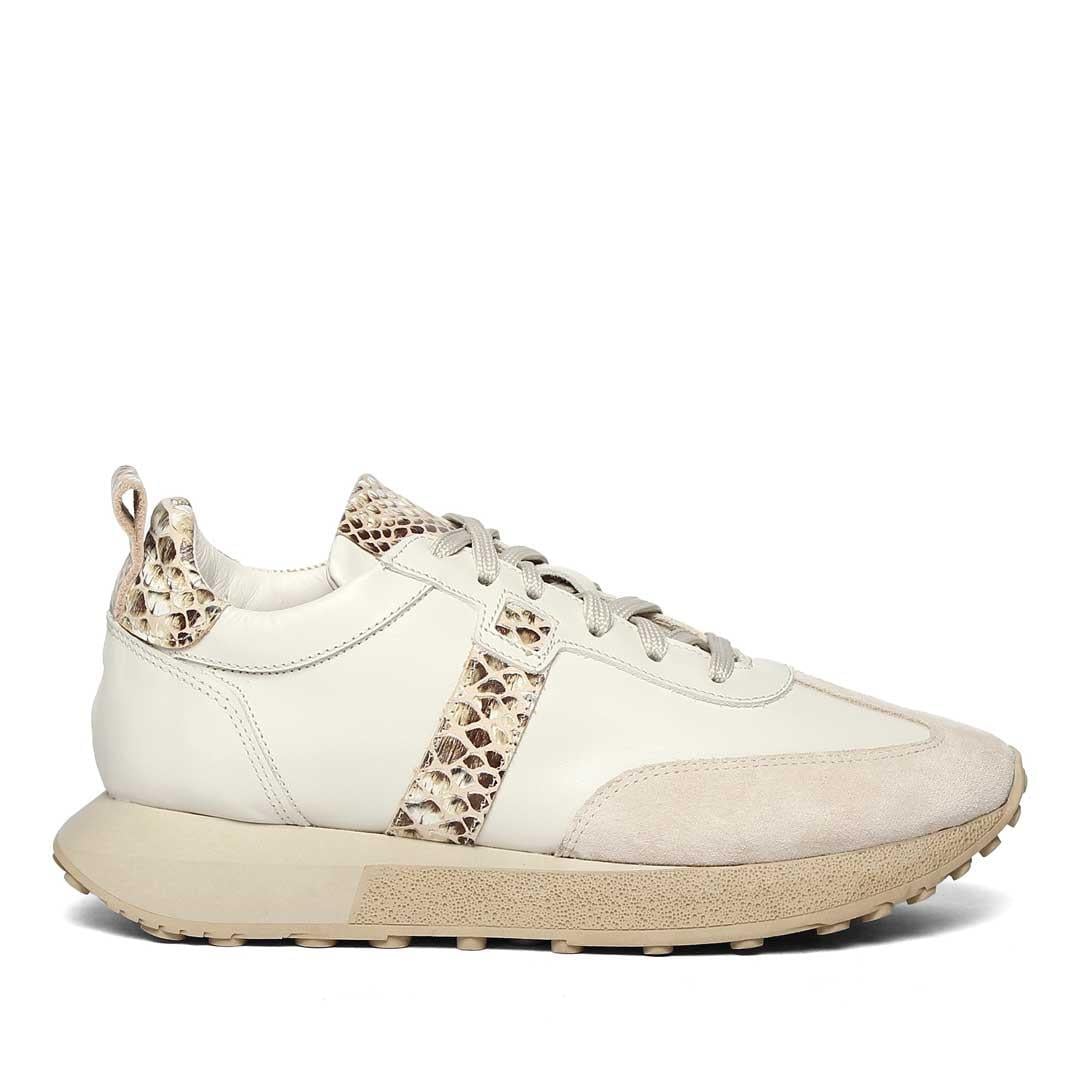 Celal Gültekin Kadın Bej Bağcıklı Kalın Tabanlı Süet Deri Sneaker