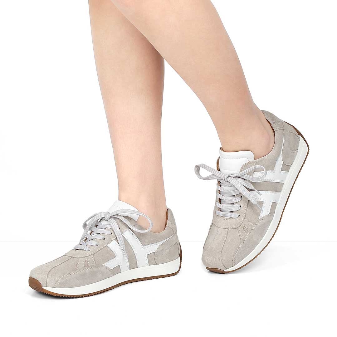 Celal Gültekin Kadın Bej Süet Deri Sneaker