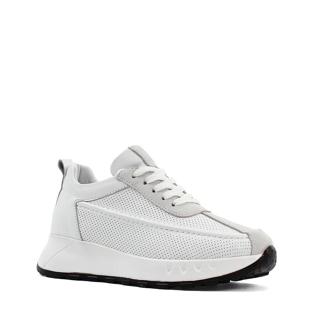 Celal Gültekin Kadın Beyaz Bağcıklı Kalın Tabanlı Süet Deri Sneaker