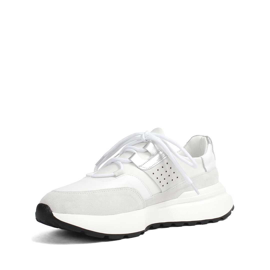 Celal Gültekin Kadın Beyaz Bağcıklı Kalın Tabanlı Süet Deri Sneaker