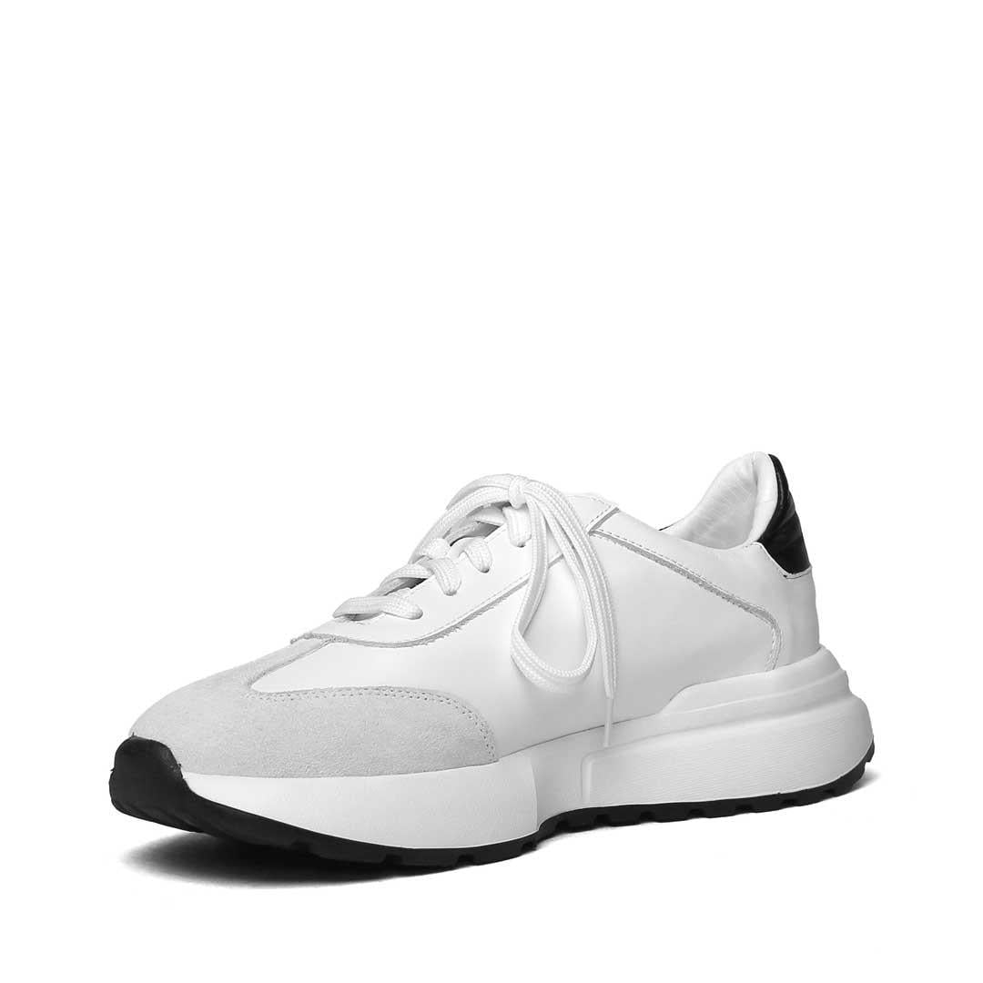 Celal Gültekin Kadın Beyaz Bağcıklı Kalın Tabanlı Süet Deri Sneaker