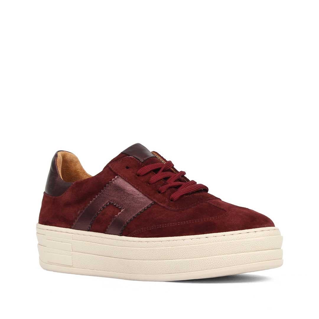 Celal Gültekin Kadın Bordo Bağcıklı Kalın Tabanlı Süet Deri Sneaker