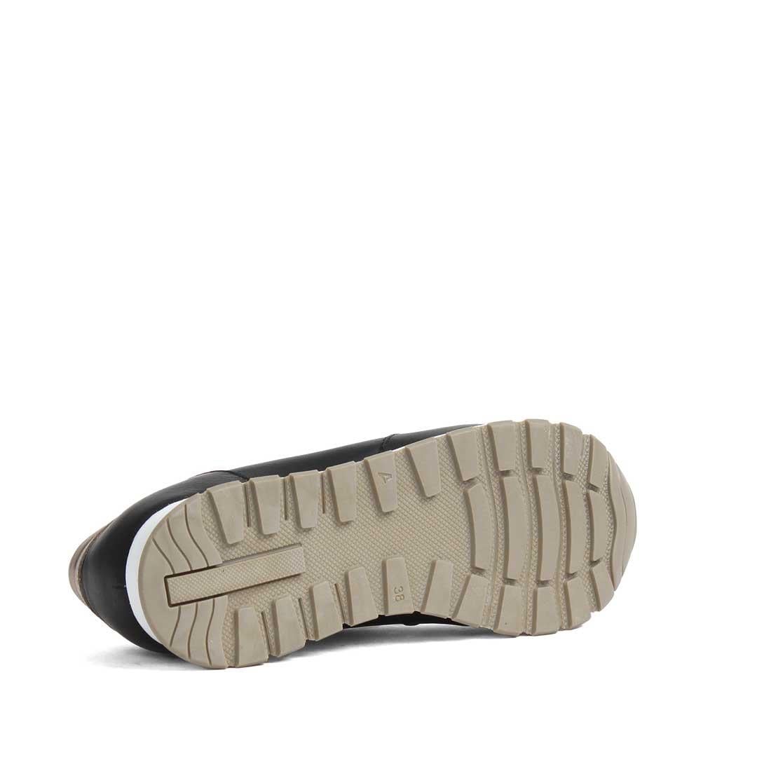 Celal Gültekin Kadın Siyah Bağcıklı Fermuarlı Deri Sneaker