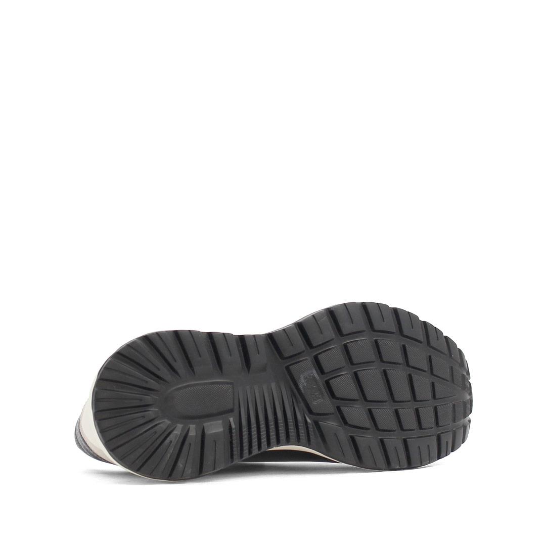 Celal Gültekin Kadın Siyah Bağcıklı Kalın Tabanlı Deri Sneaker