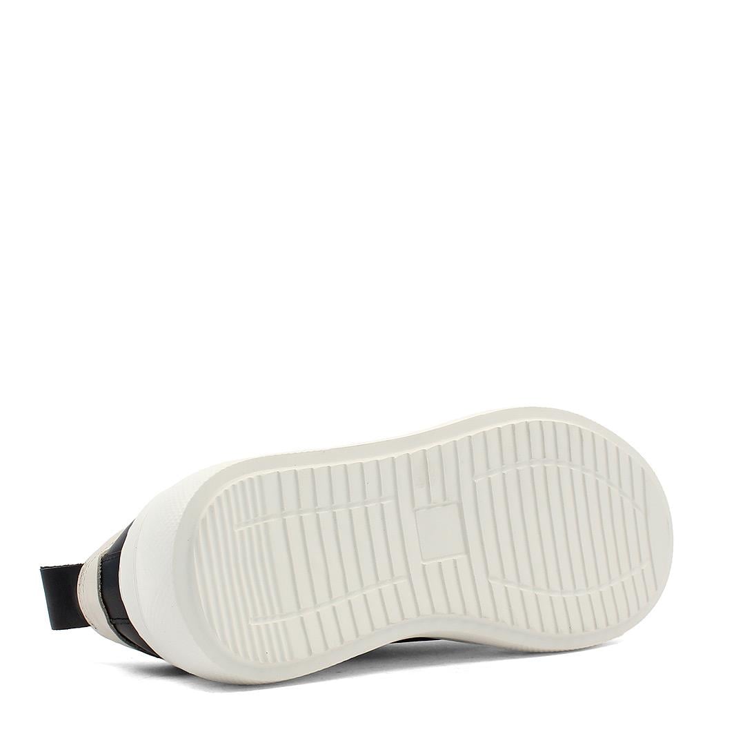 Celal Gültekin Kadın Siyah Bağcıklı Kalın Tabanlı Deri Sneaker