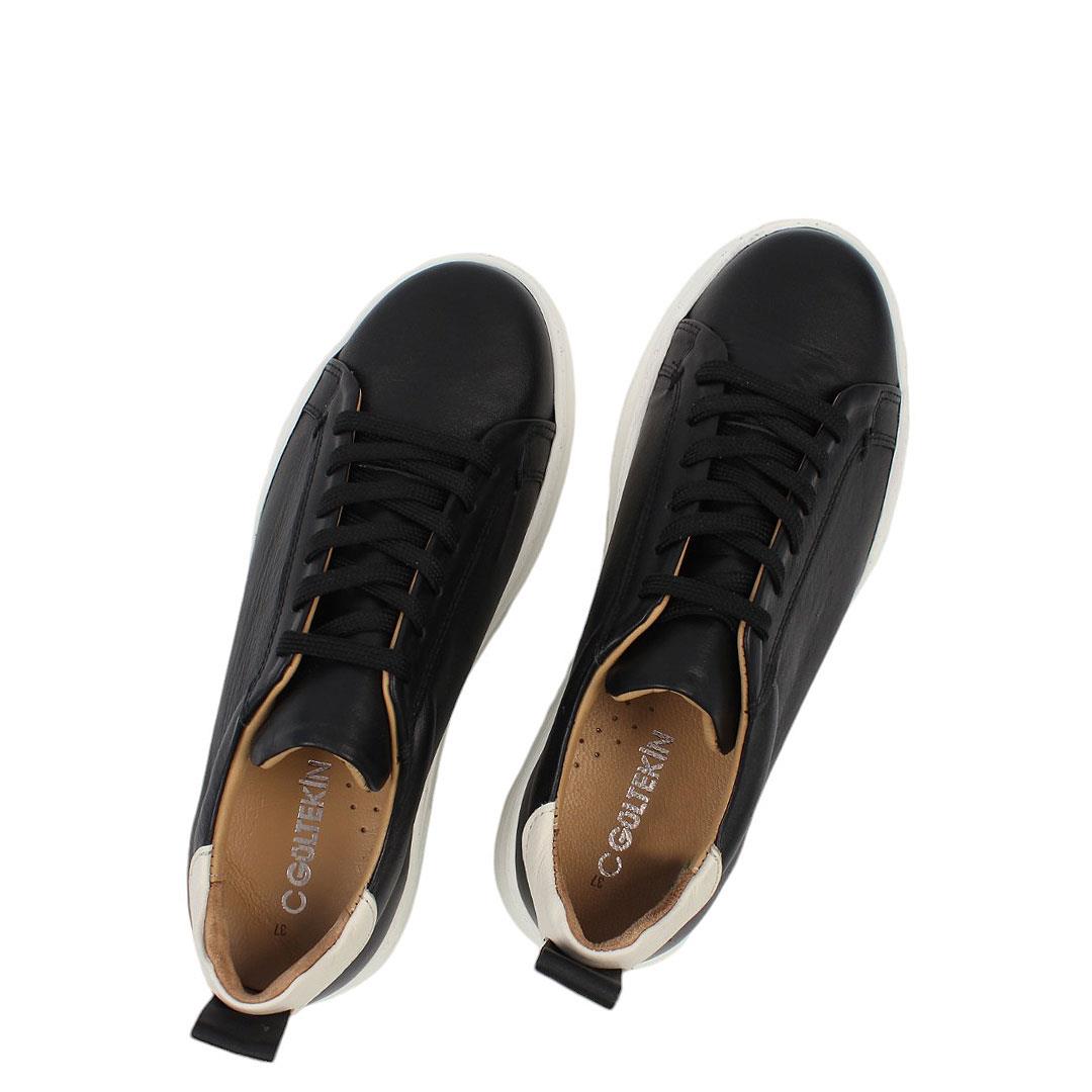 Celal Gültekin Kadın Siyah Bağcıklı Kalın Tabanlı Deri Sneaker