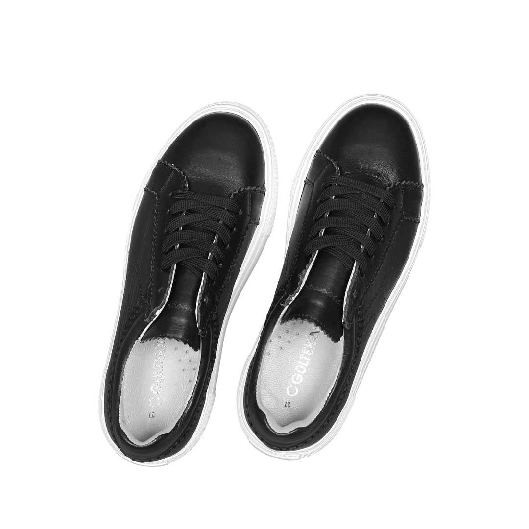 Celal Gültekin Kadın Siyah Bağcıklı Kalın Tabanlı Deri Sneaker