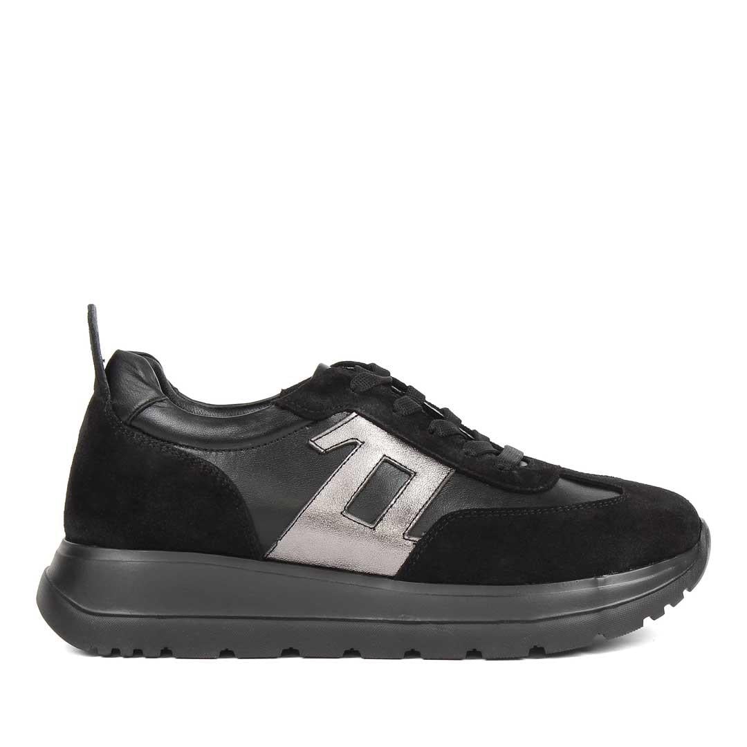 Celal Gültekin Kadın Siyah Bağcıklı Kalın Tabanlı Süet Deri Sneaker