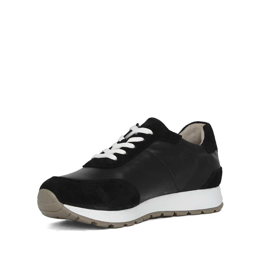 Celal Gültekin Kadın Siyah Bağcıklı Kalın Tabanlı Süet Deri Sneaker
