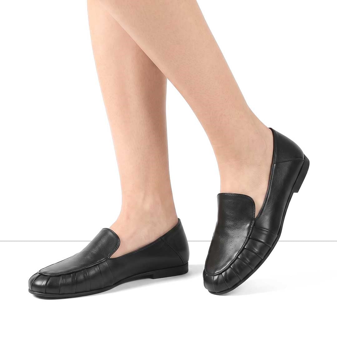 Celal Gültekin Kadın Siyah Deri Loafer