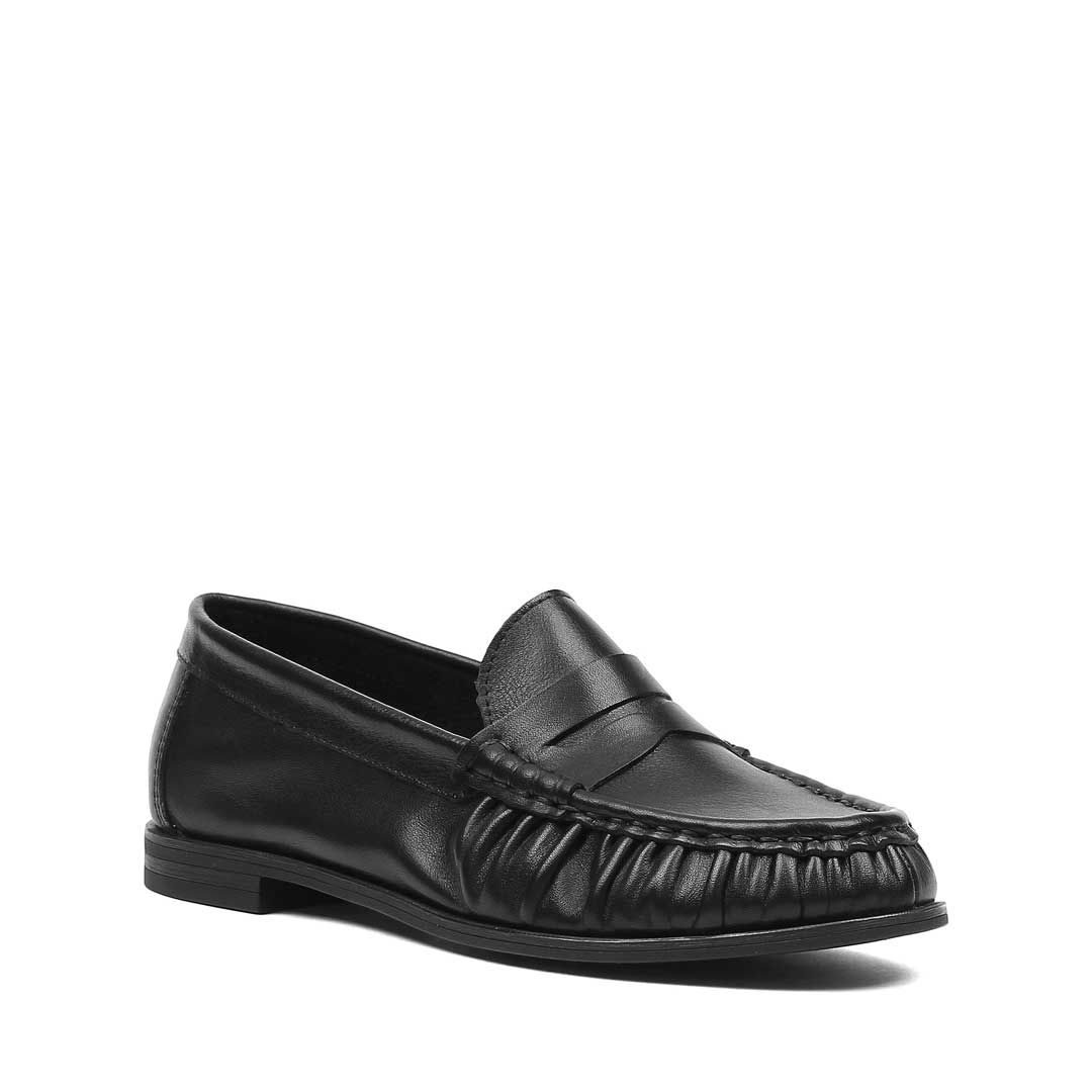 Markasız Kadın Siyah Deri Loafer