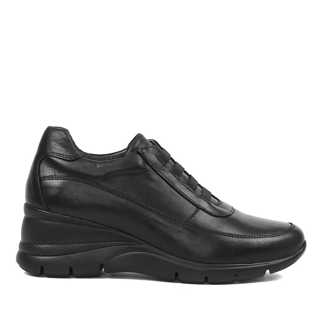 Celal Gültekin Kadın Siyah Dolgu Topuklu Deri Sneaker