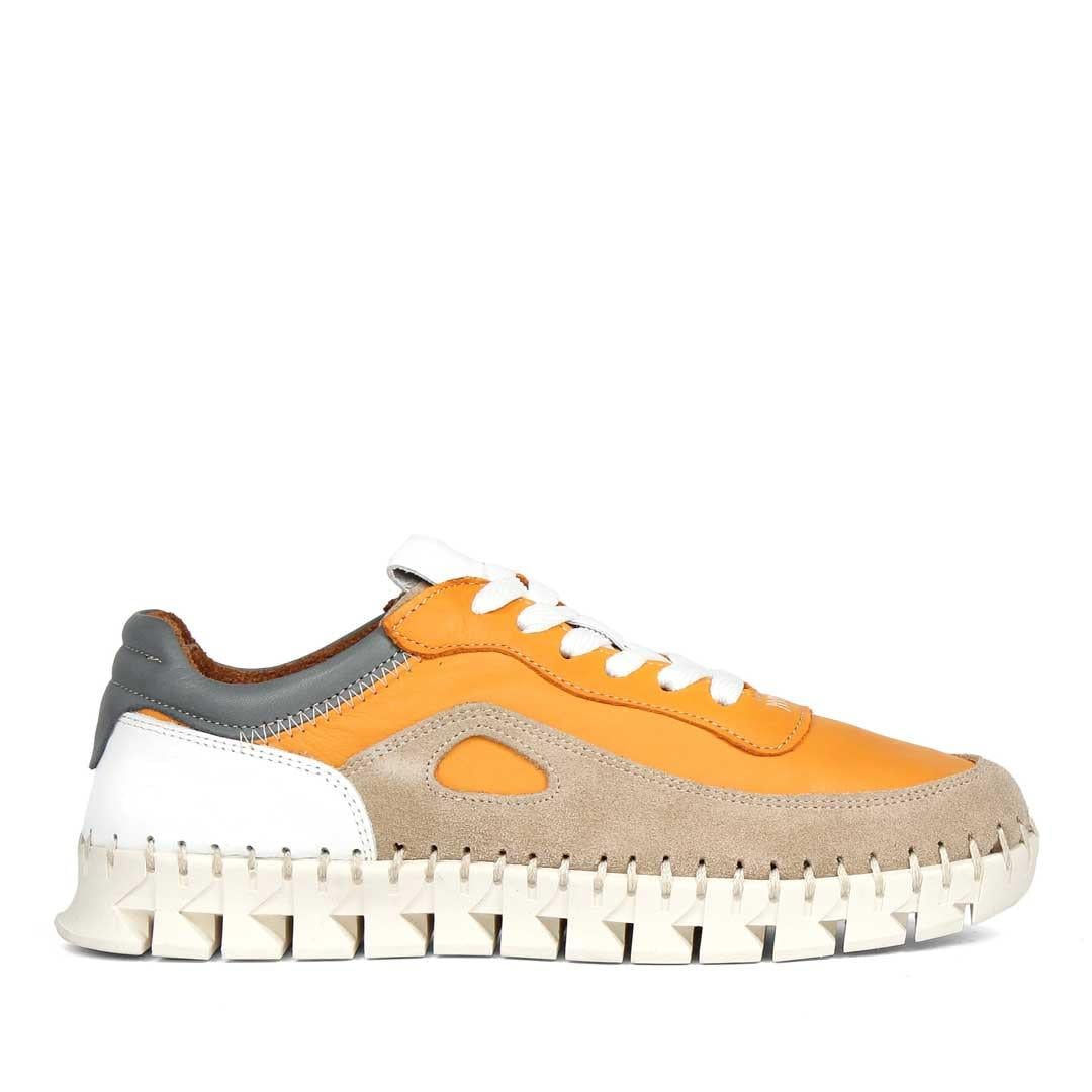Celal Gültekin Kadın Turuncu Bağcıklı Kalın Tabanlı Kum Süet Deri Sneaker