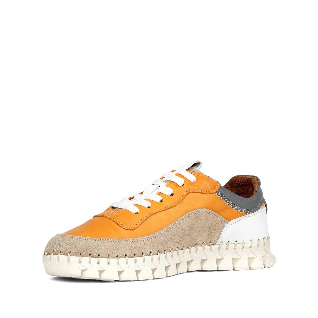 Celal Gültekin Kadın Turuncu Bağcıklı Kalın Tabanlı Kum Süet Deri Sneaker