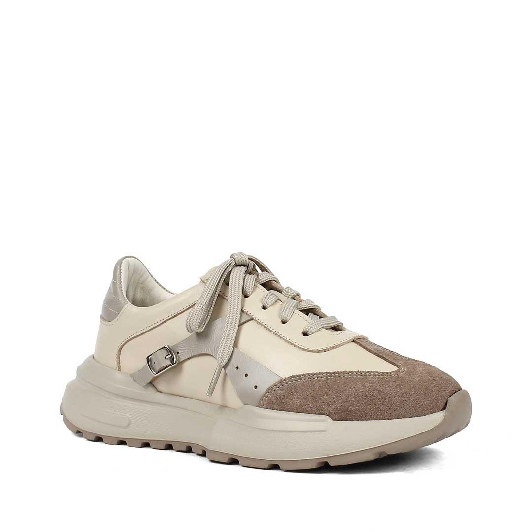 Celal Gültekin Kadın Vizon Bağcıklı Kalın Tabanlı Süet Deri Sneaker
