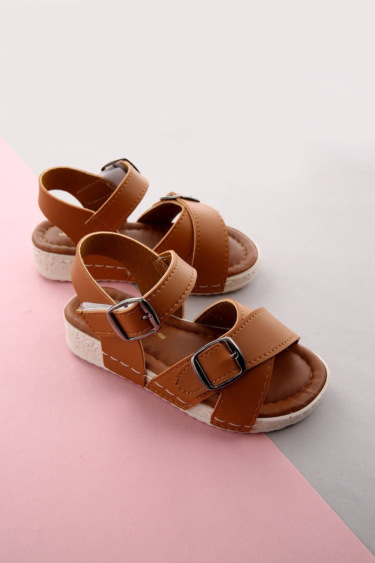 Çocuk Çapraz Bantlı Sandalet 26-29 TABA
