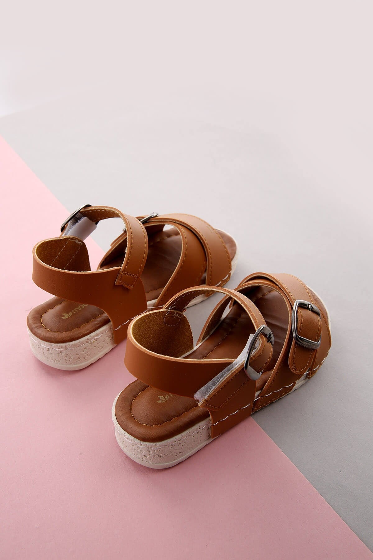 Çocuk Çapraz Bantlı Sandalet 26-29 TABA