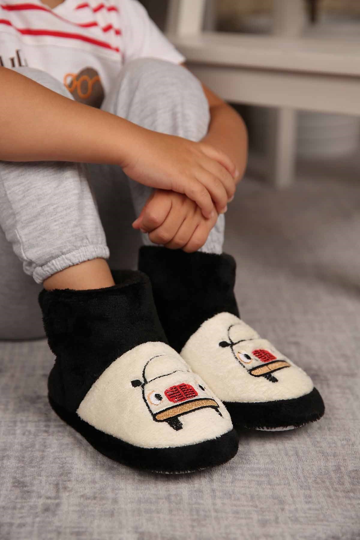 Çocuk Ev Pandufu 19-24 SİYAH