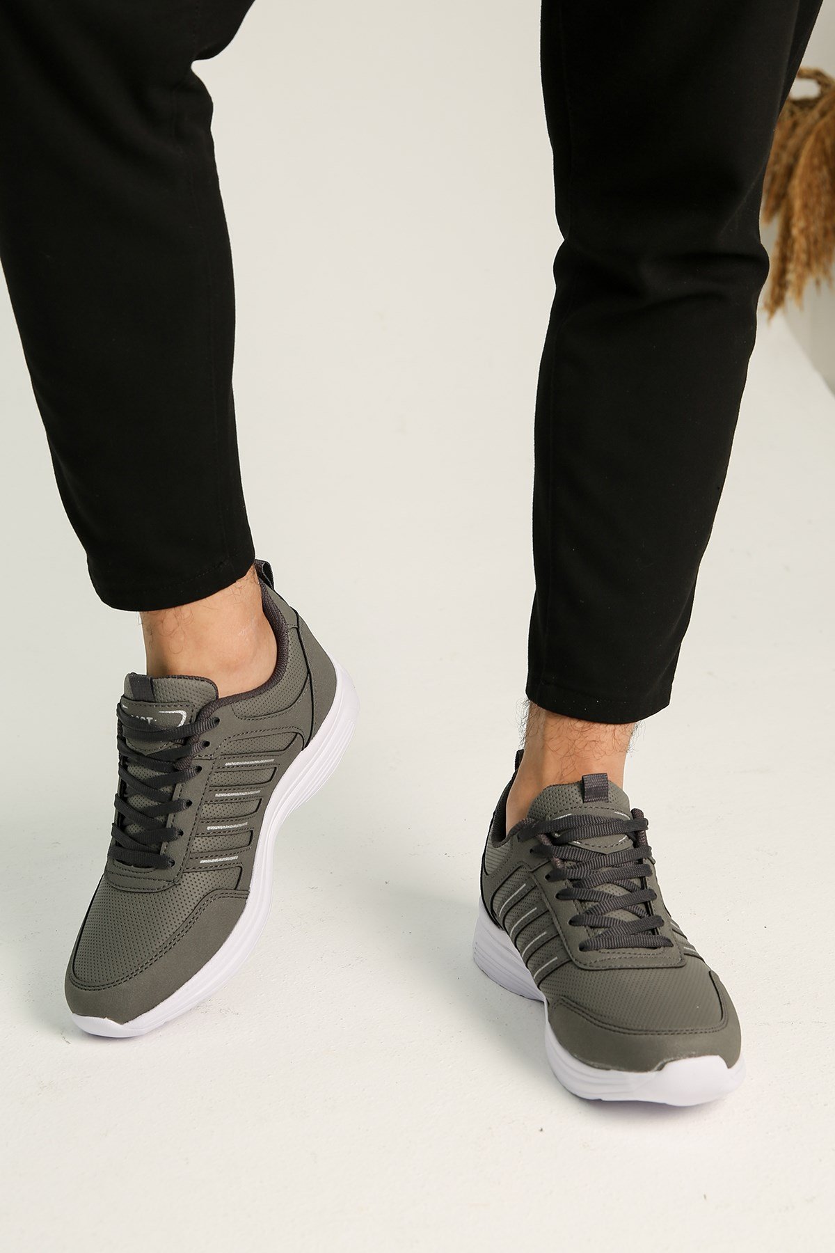 Erkek Bağcıklı Cilt Spor Ayakkabı FÜME BEYAZ