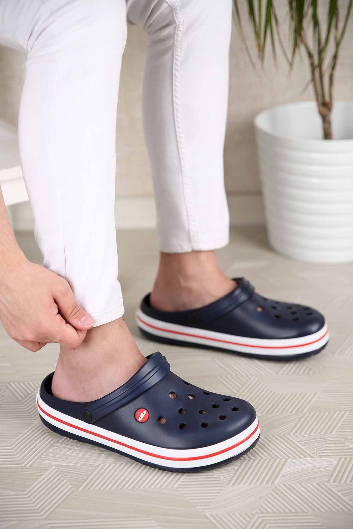 Erkek Delikli Sabo Terlik LACİVERT KIRMIZI