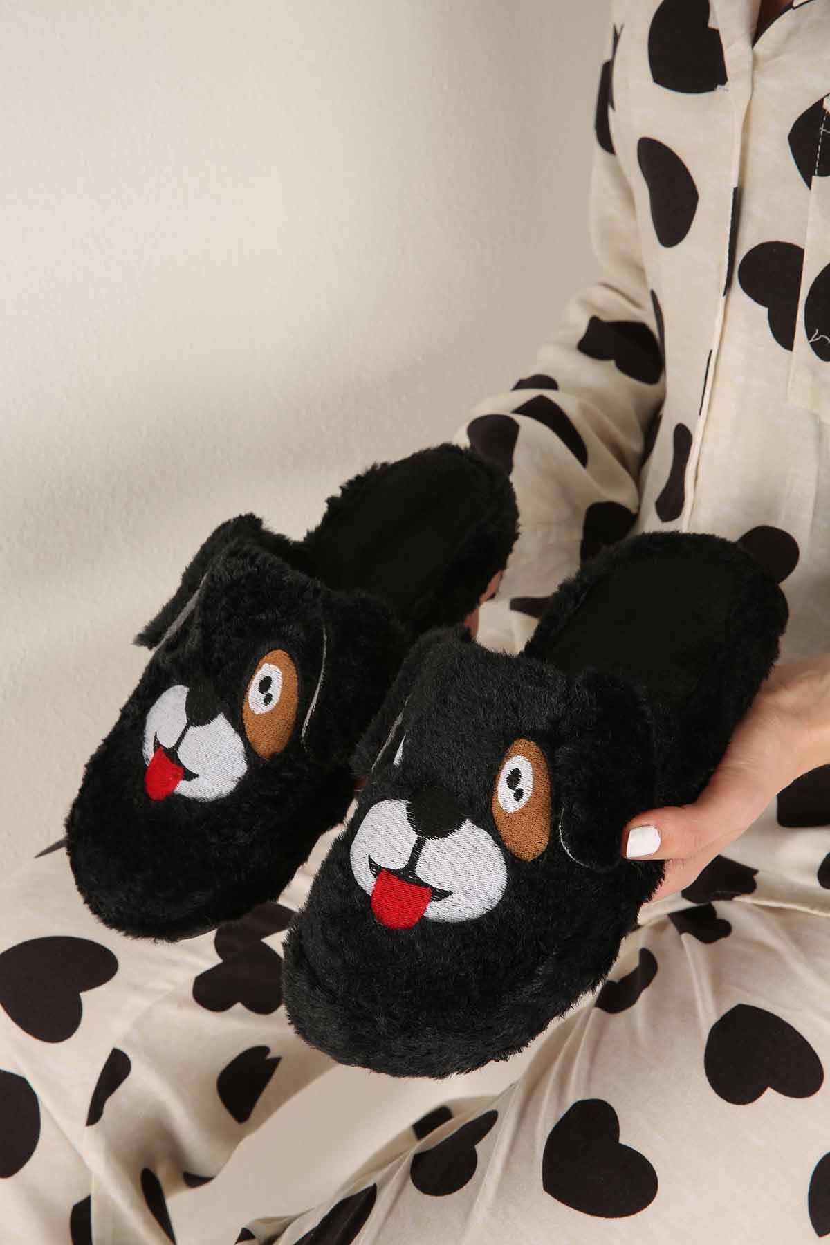Kadın Köpekli Ev Terliği SİYAH
