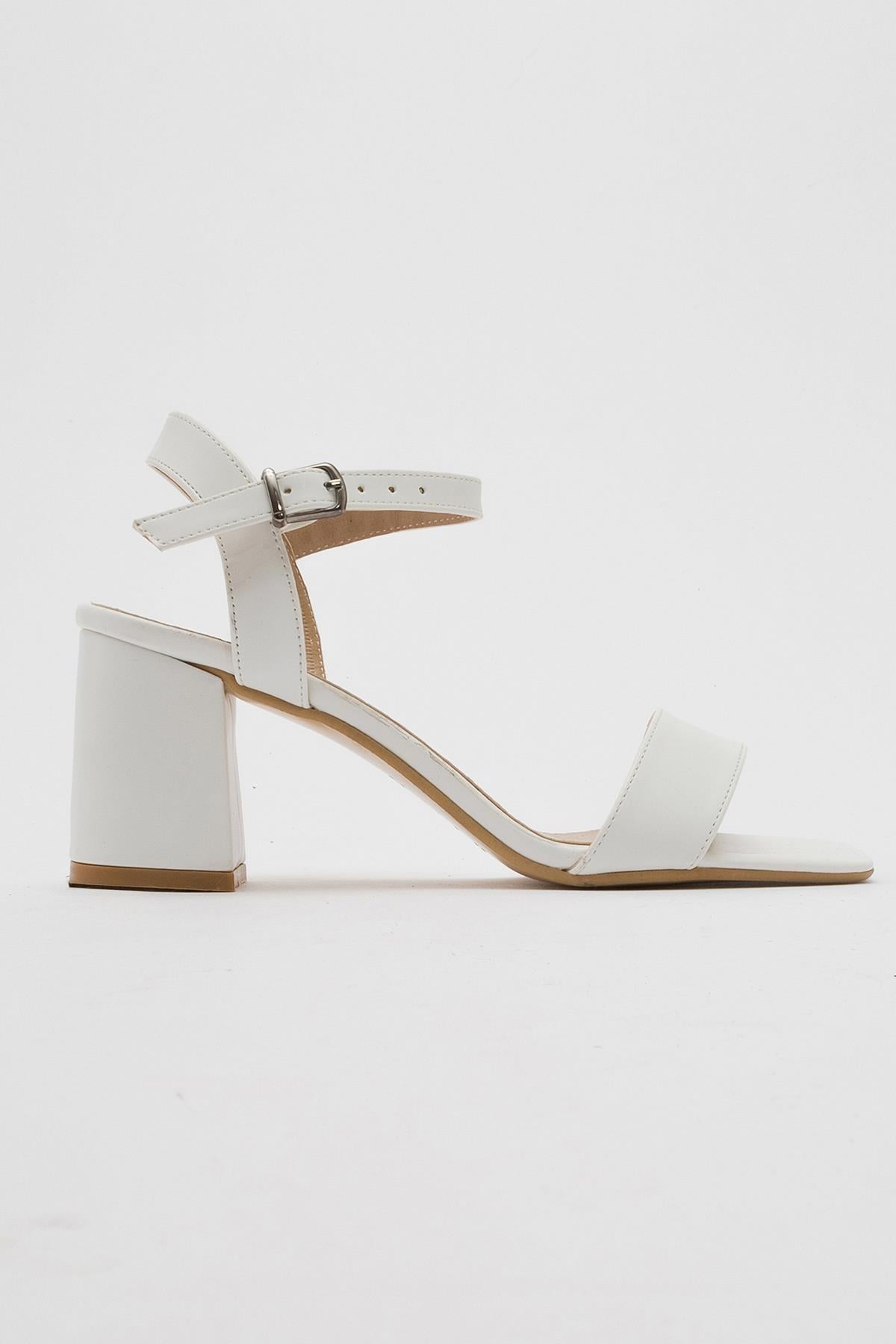 Kadın Sivri Burunlu Stiletto BEYAZ CİLT