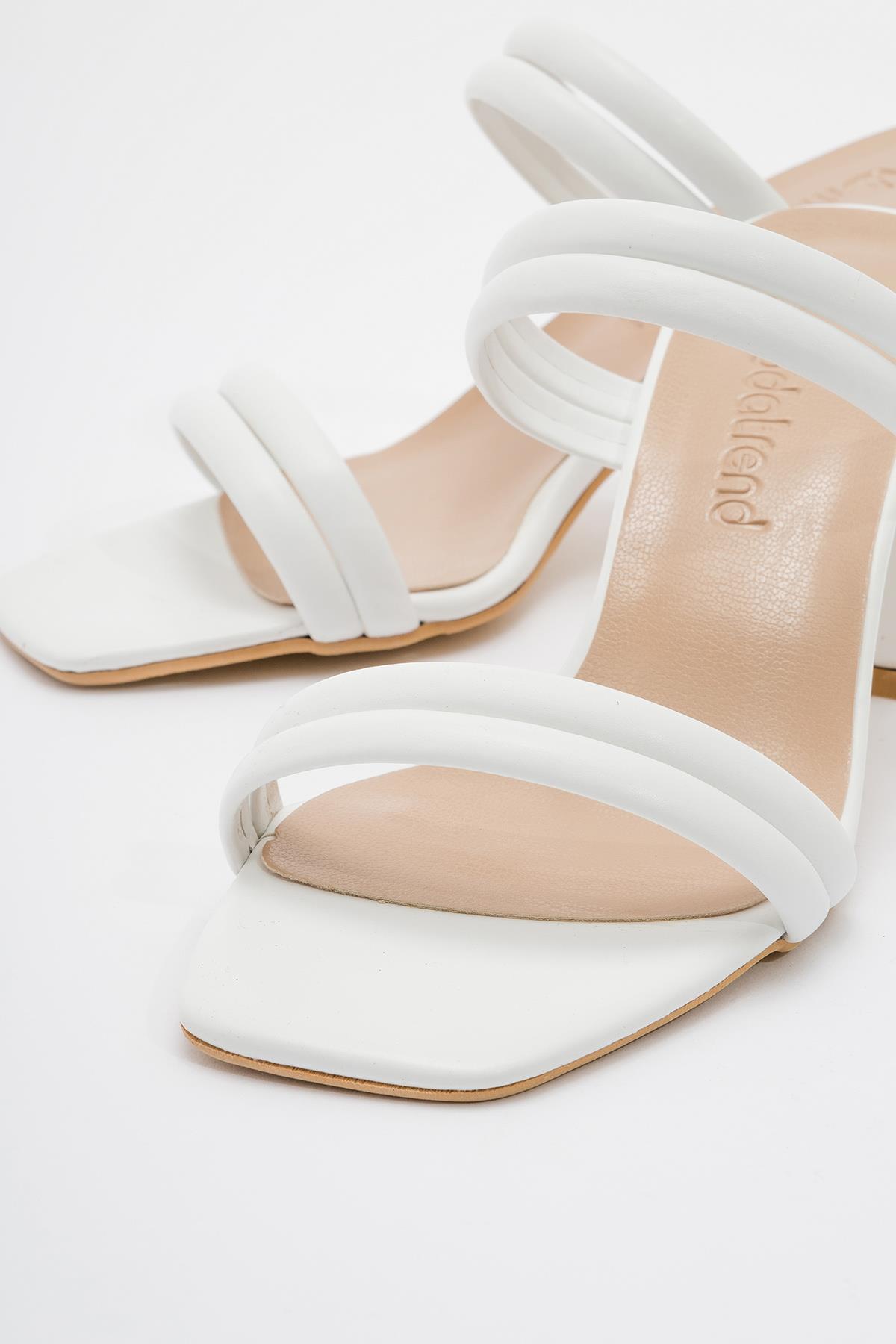 Kadın Sivri Burunlu Stiletto BEYAZ CİLT