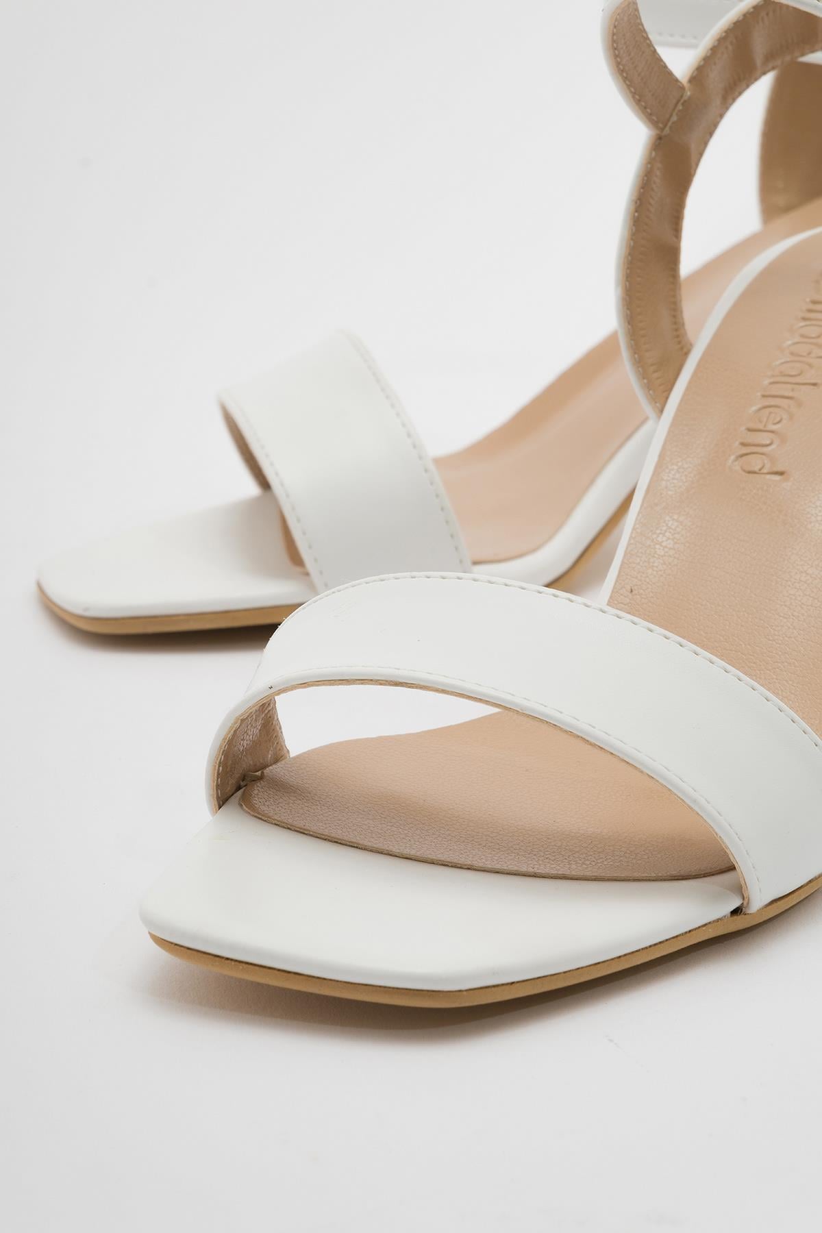 Kadın Sivri Burunlu Stiletto BEYAZ CİLT