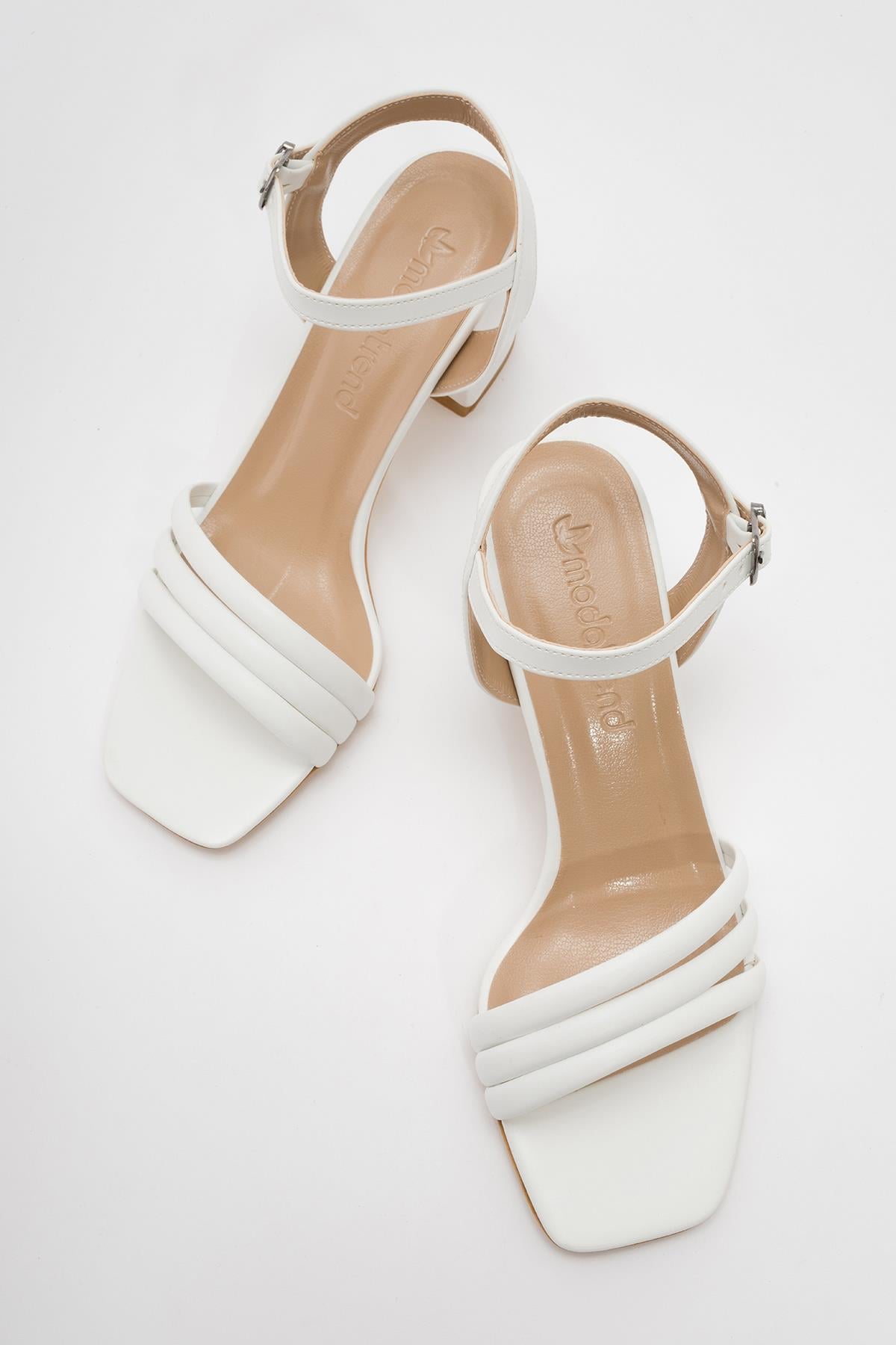 Kadın Sivri Burunlu Stiletto BEYAZ CİLT
