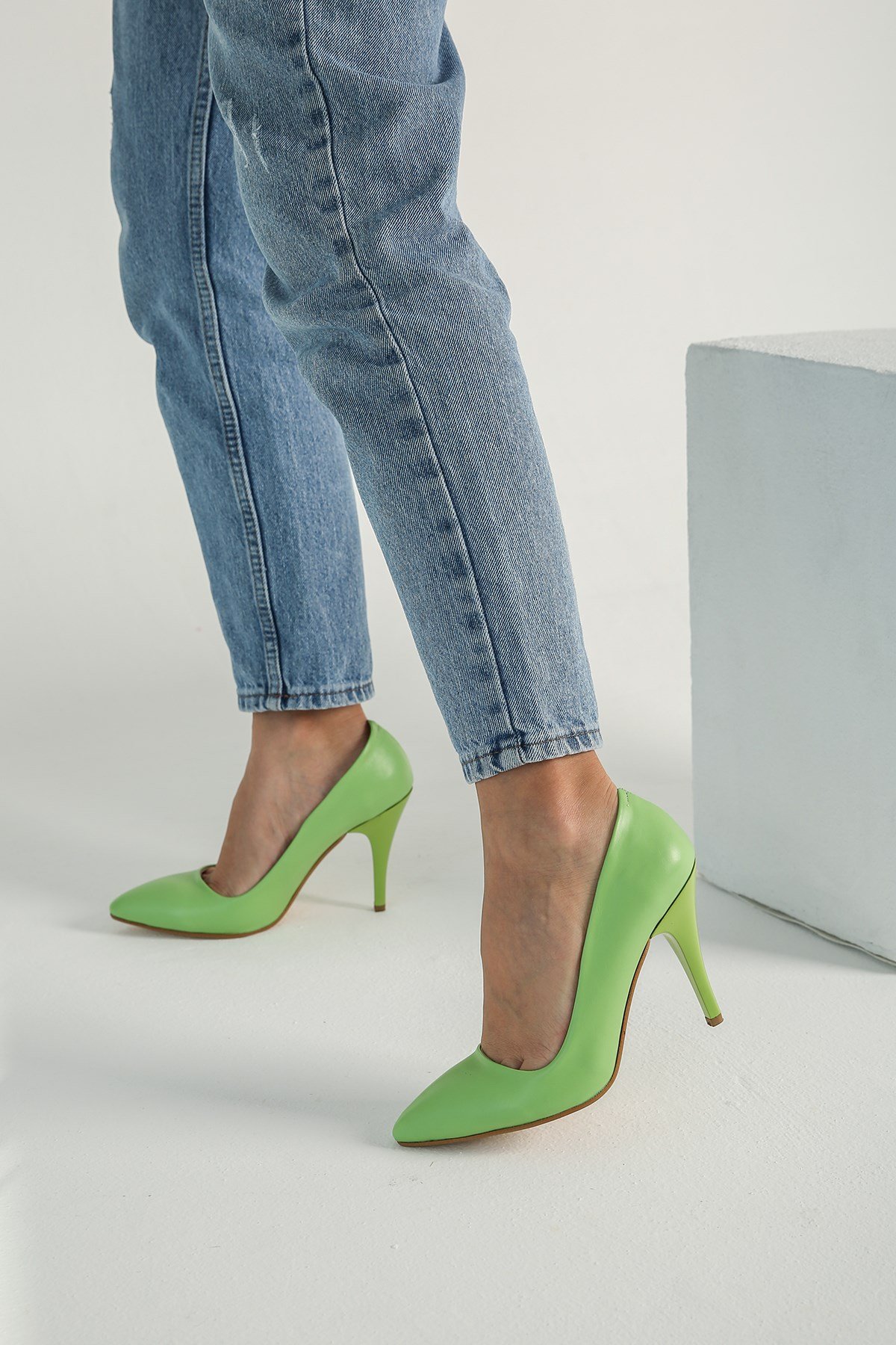 Kadın Sivri Burunlu Stiletto FISTIK YEŞİLİ CİLT
