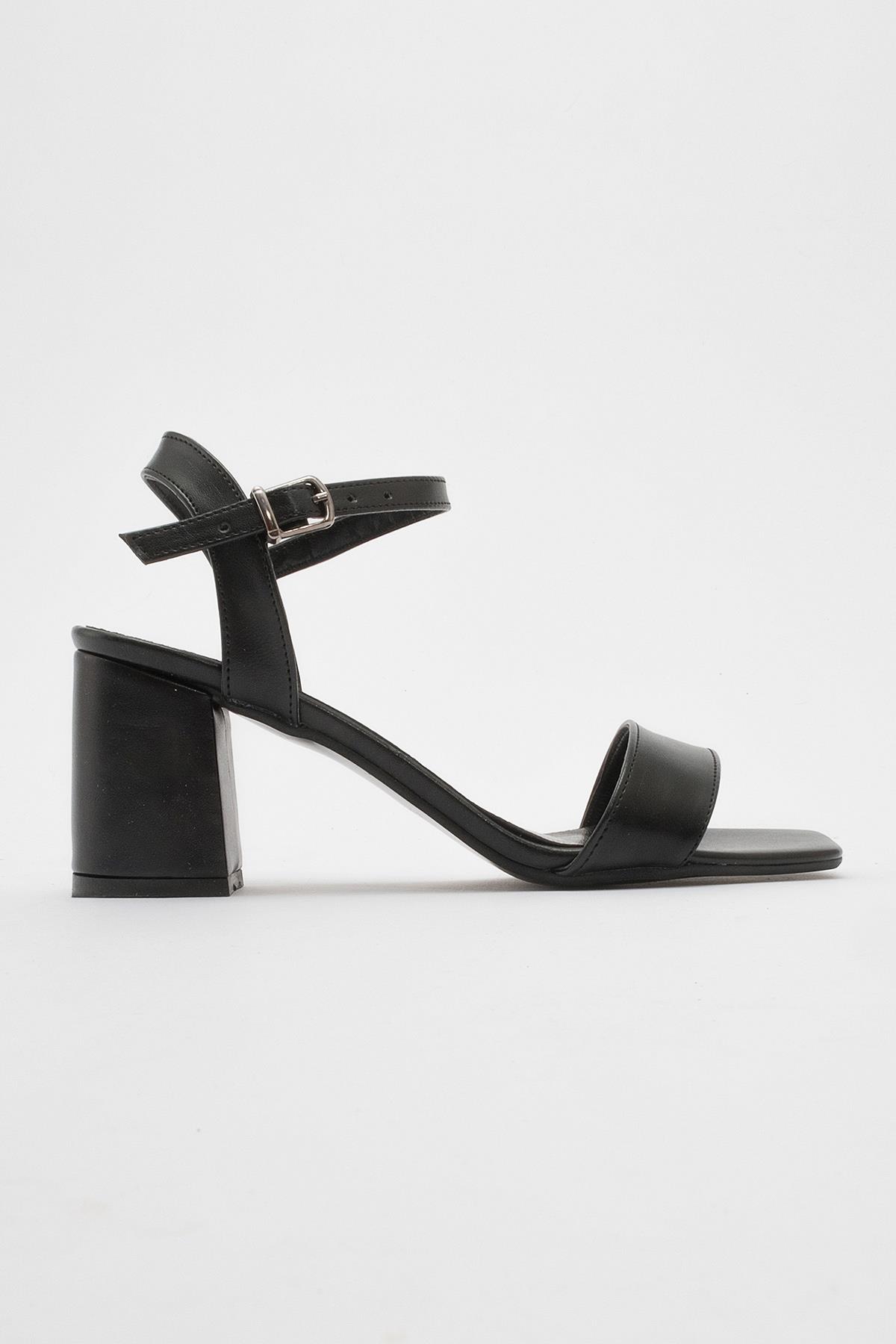 Kadın Sivri Burunlu Stiletto SİYAH CİLT