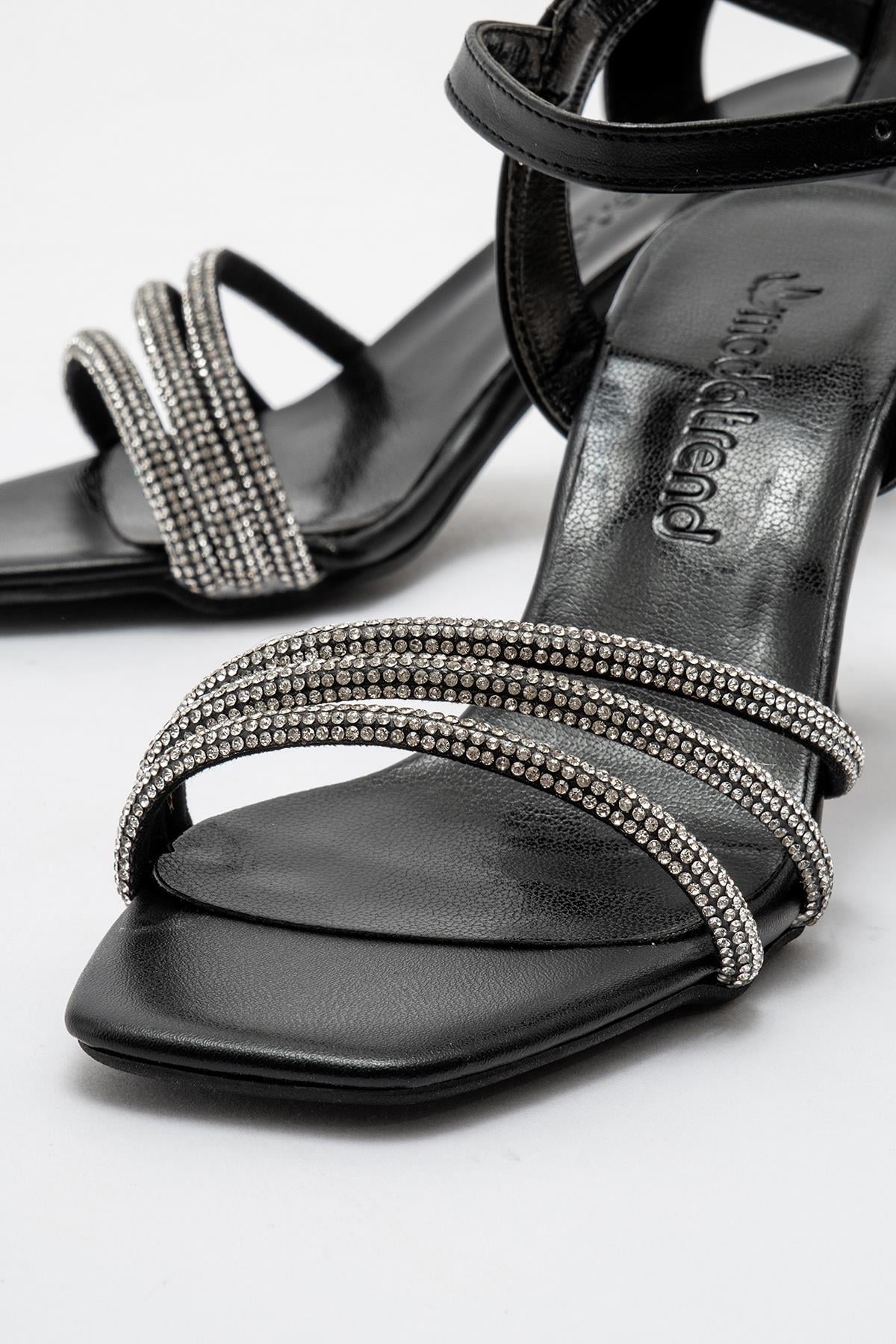 Kadın Sivri Burunlu Stiletto SİYAH GÜMÜŞ