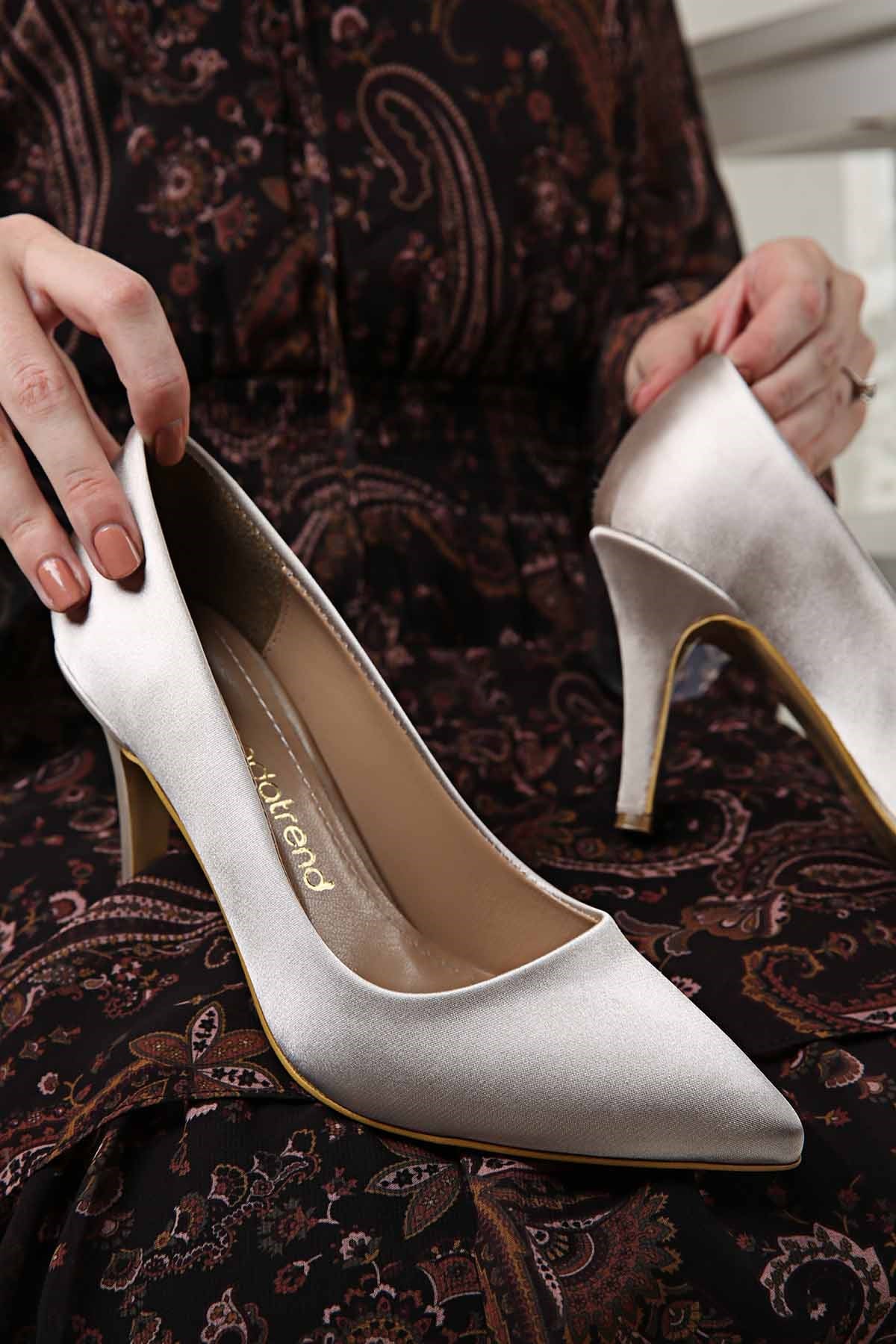 Kadın Sivri Burunlu Stiletto TEN SATEN