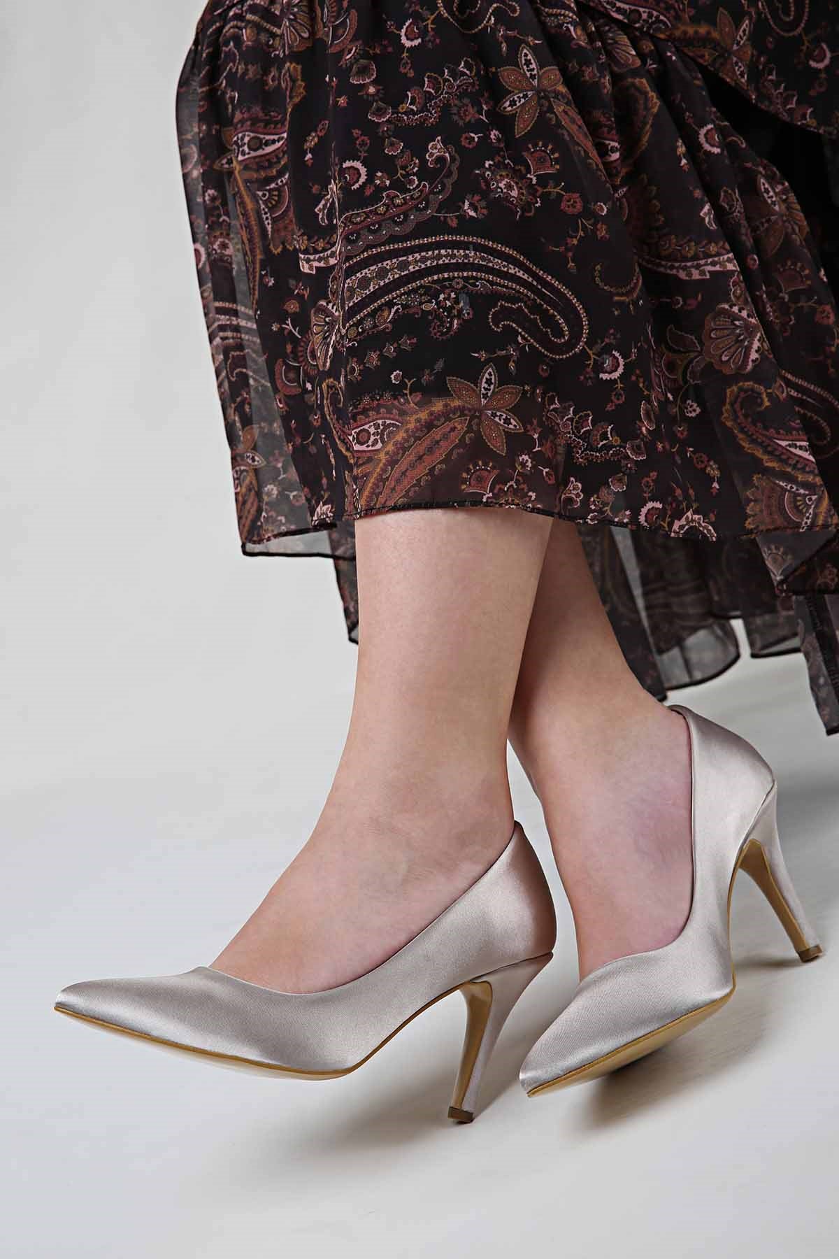 Kadın Sivri Burunlu Stiletto TEN SATEN