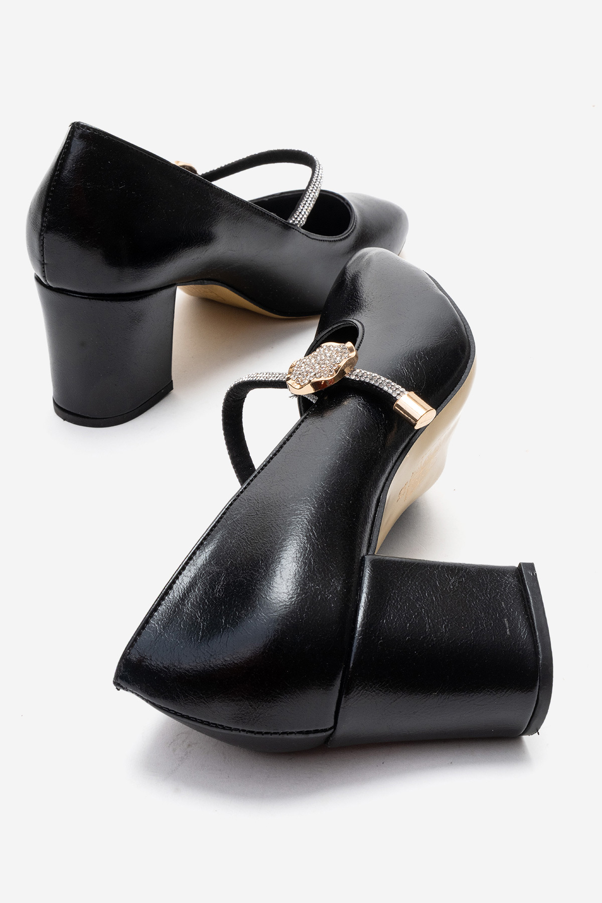 KadınTaşlı Biyeli Küt Burunlu Stiletto Ayakkabı SİYAH KIRIŞIK