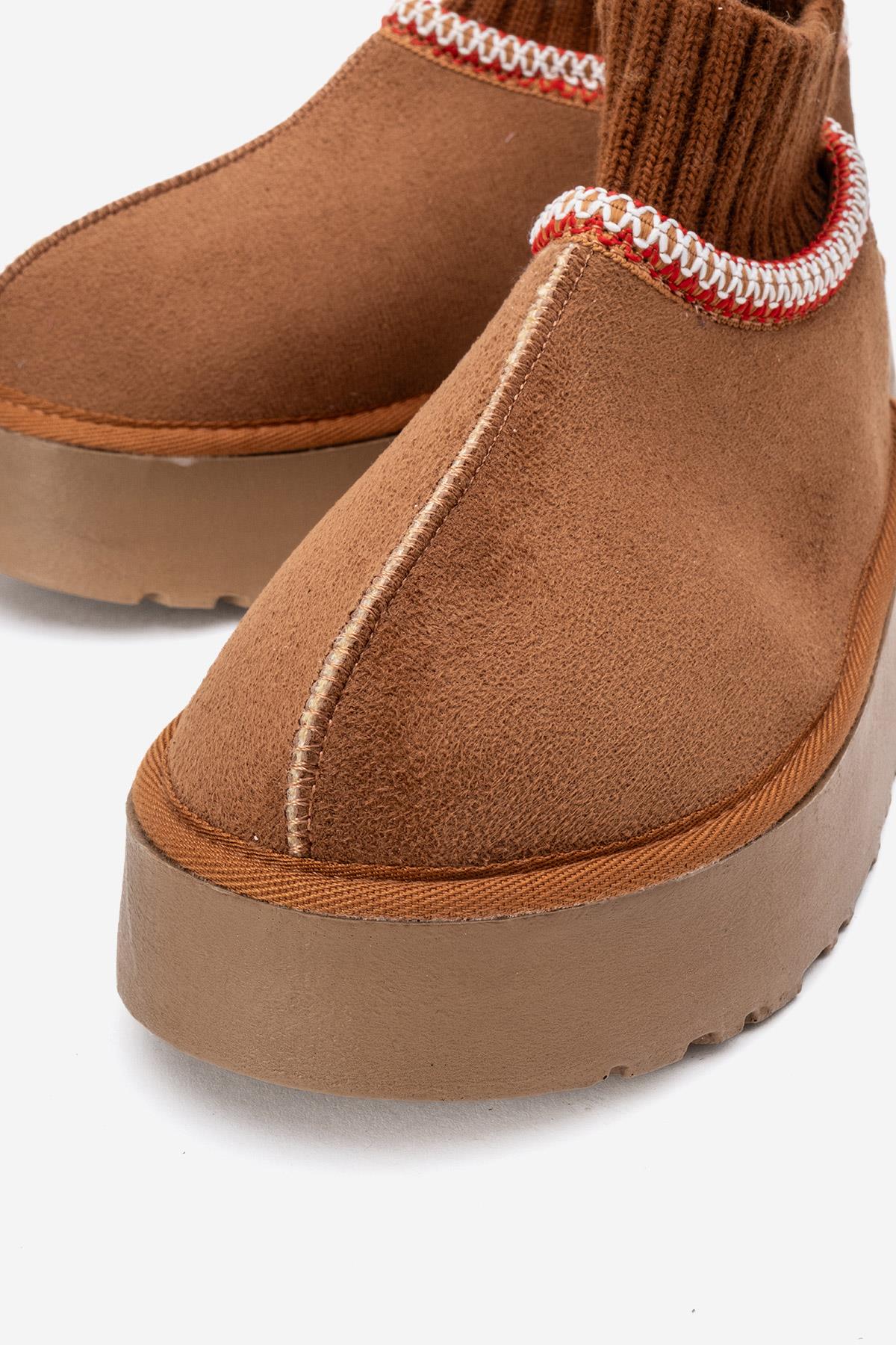 Kalın Tabanlı Mini Çoraplı Bot TABA