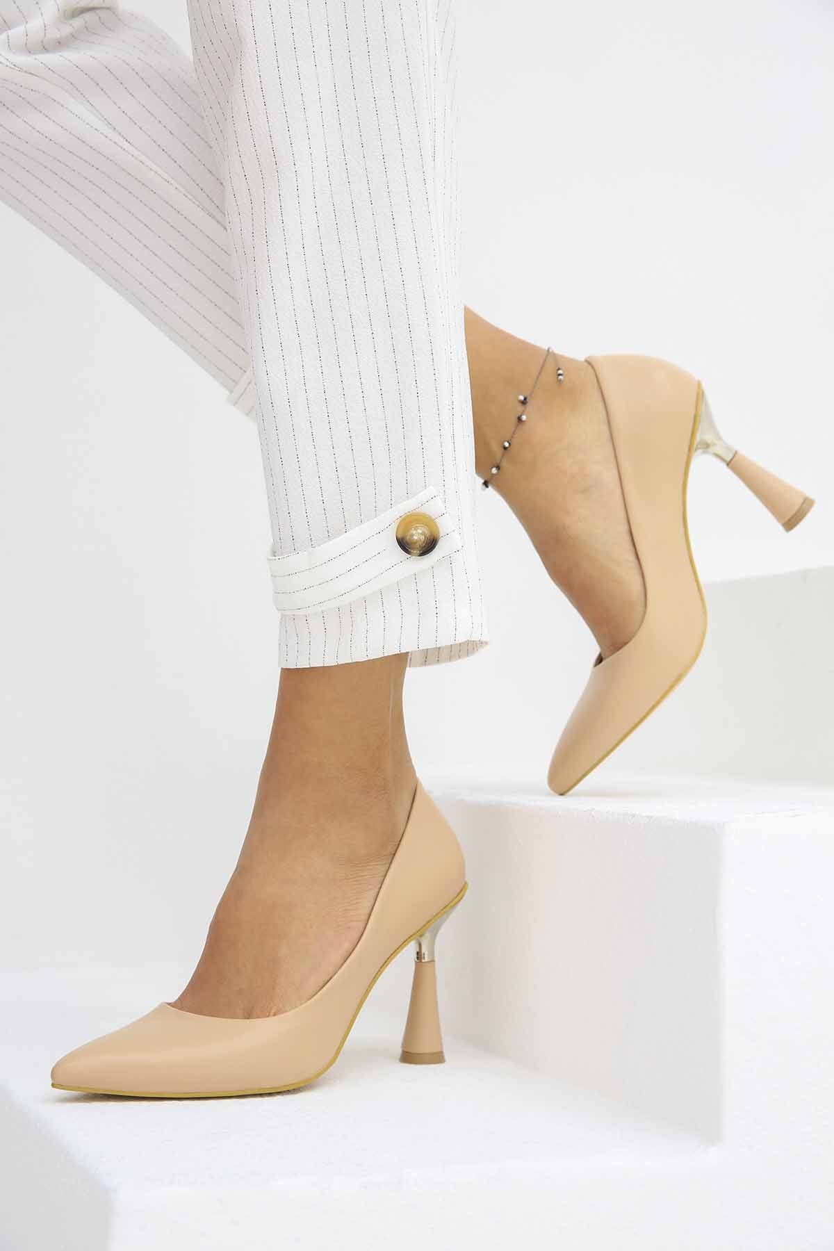 Sivri Burunlu Stiletto Ayakkabı NUDE CİLT