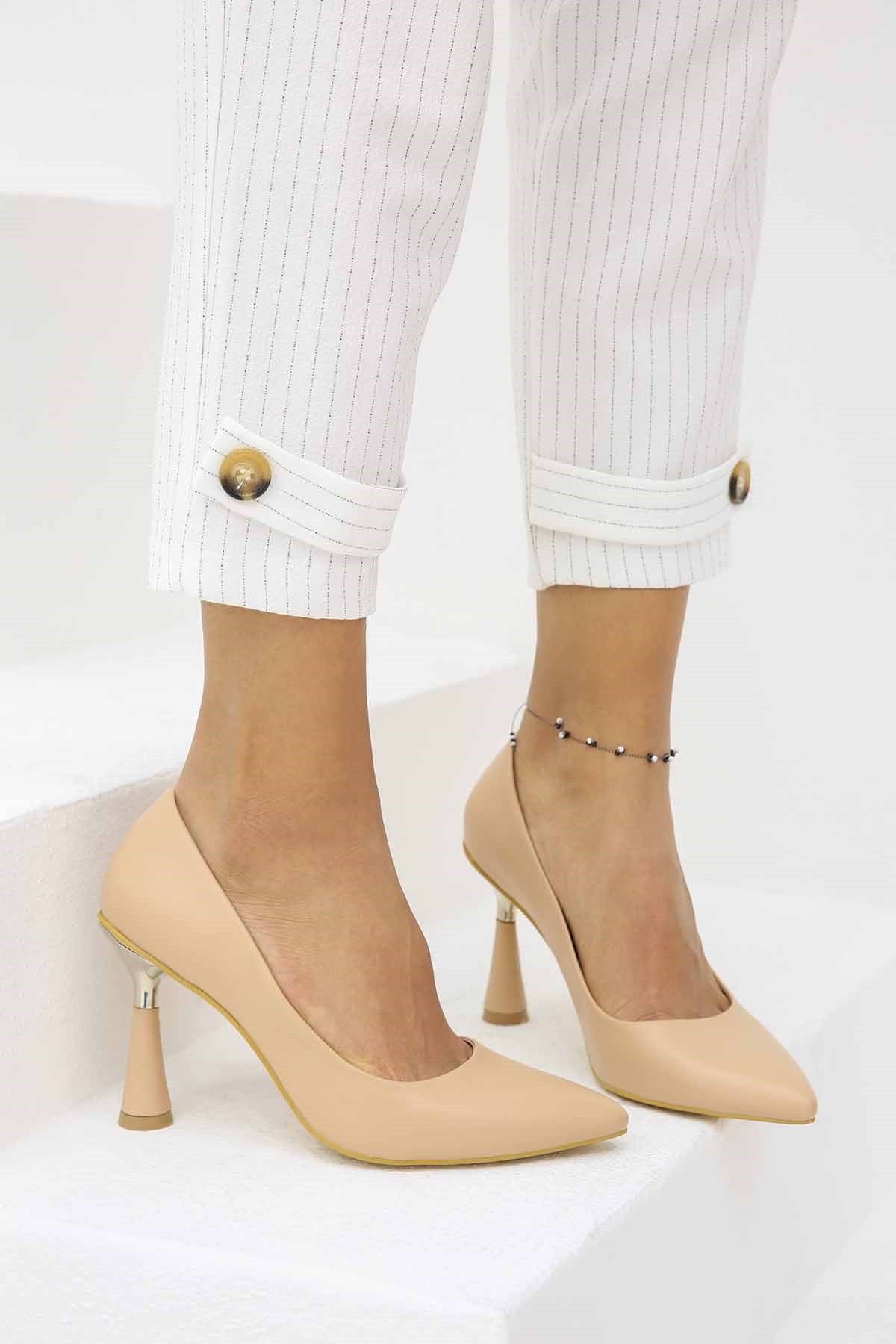 Sivri Burunlu Stiletto Ayakkabı NUDE CİLT