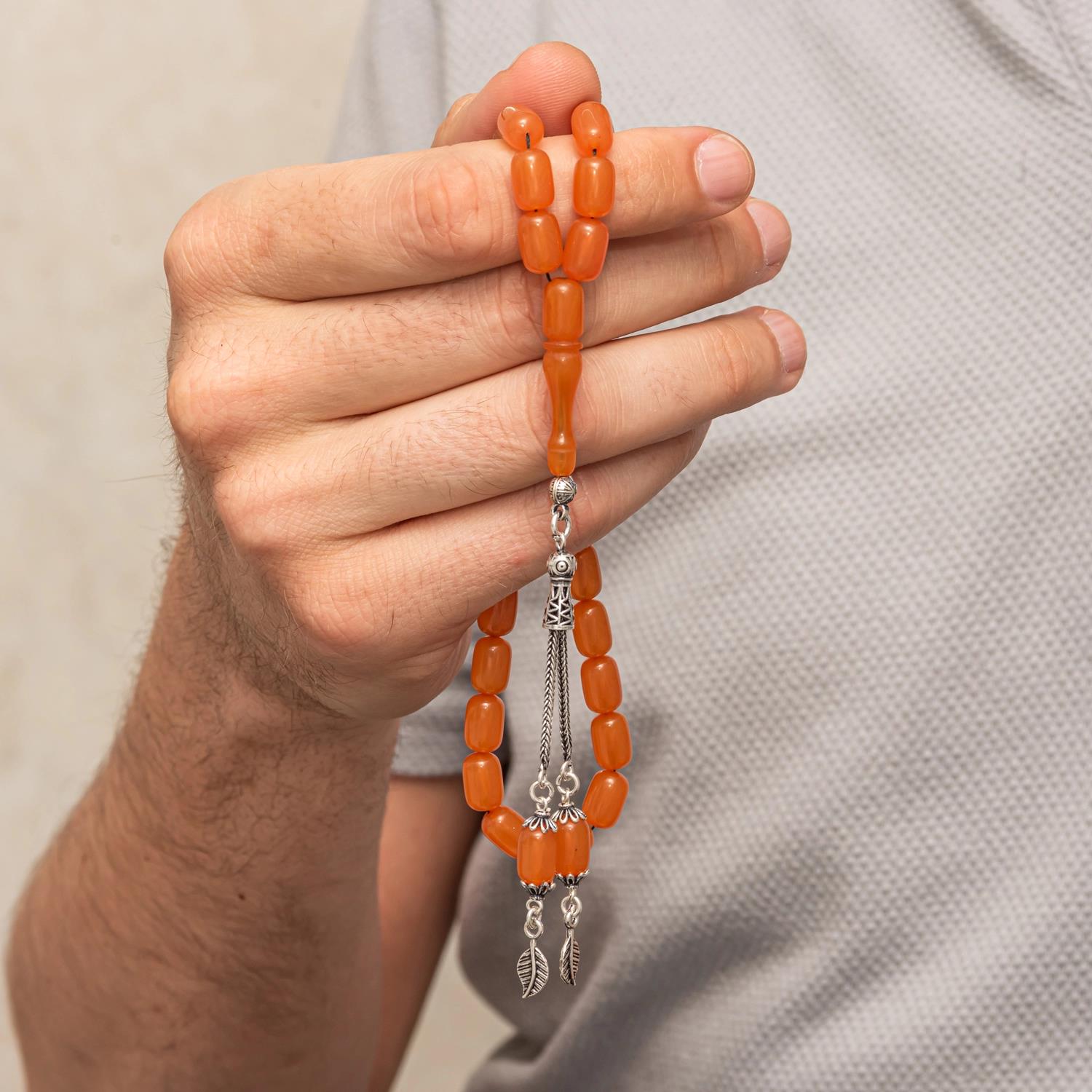 Gümüş Püsküllü Turuncu Kapsül Kesim Sıkma Kehribar Tesbih