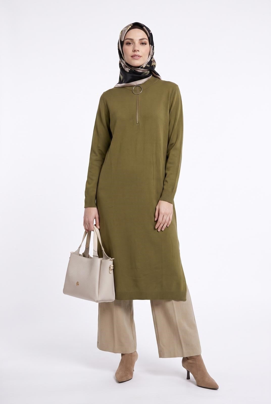 Armine Trend 25KTD4113 Yarım Fermuar Detay Basic Tunik Yağ Yeşili Tunik ARMİNE TREND 